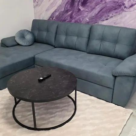 Apartment Violet Veternik