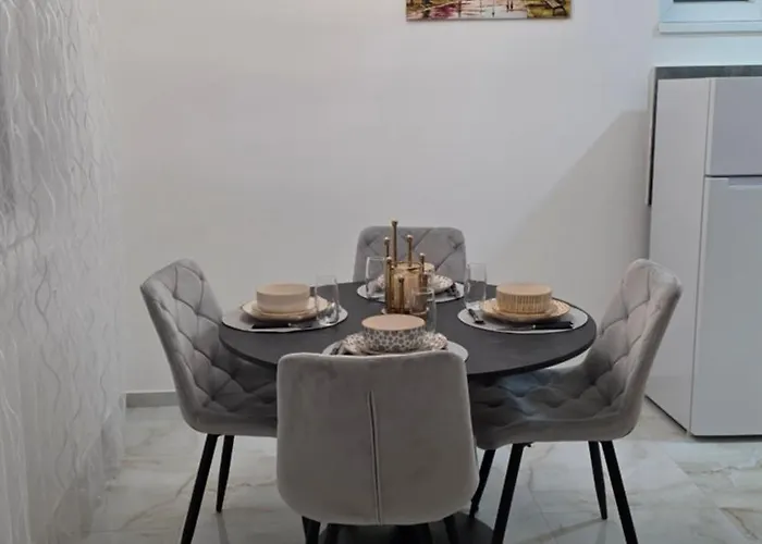 Violet Apartment Veternik